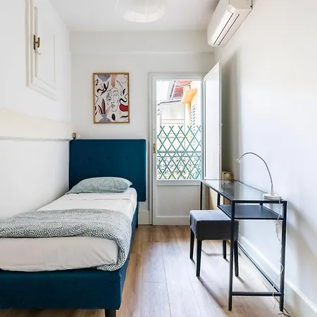 Apartment Faenza 73 Florence