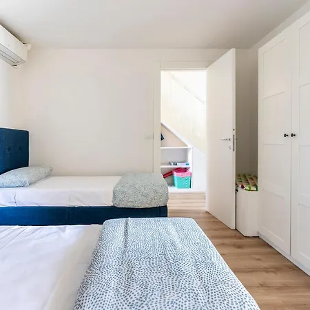 Apartment Faenza 73 Florence